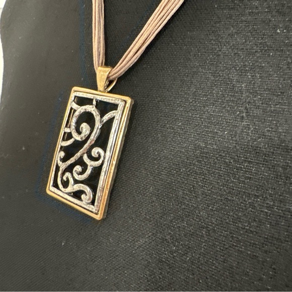 Gorgeous Mix Metal Multi Strand Necklace Beige Gold Silver Handmade 20” - Picture 3 of 10